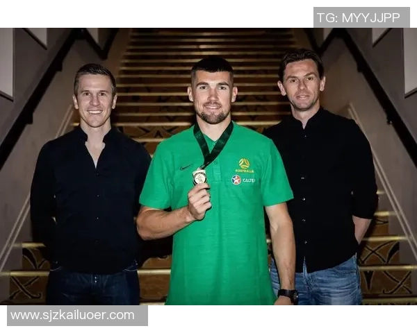 中央海岸与波斯荣光的激烈对决展现足球魅力与团队精神的巅峰较量