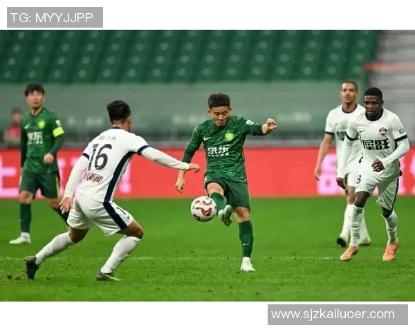 国安与上港激战正酣当前比分揭晓引发球迷热议