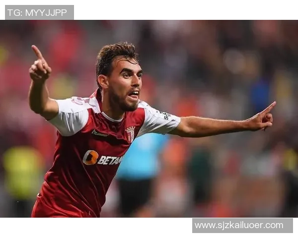 唐德拉与布拉加的激烈对决揭示了足球战术的博弈与激情的碰撞