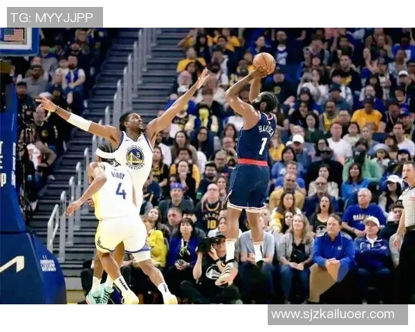 2017年勇士与雄鹿的对决回顾:篮球盛宴中的精彩瞬间与战术较量 2017年勇士与雄鹿的对决回顾:篮球盛宴中的精彩瞬间与战术较量