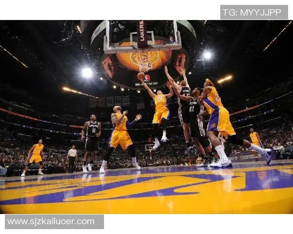 今天湖人对阵马刺精彩回放全程回顾与赛后分析分享 今天湖人对阵马刺精彩回放全程回顾与赛后分析分享