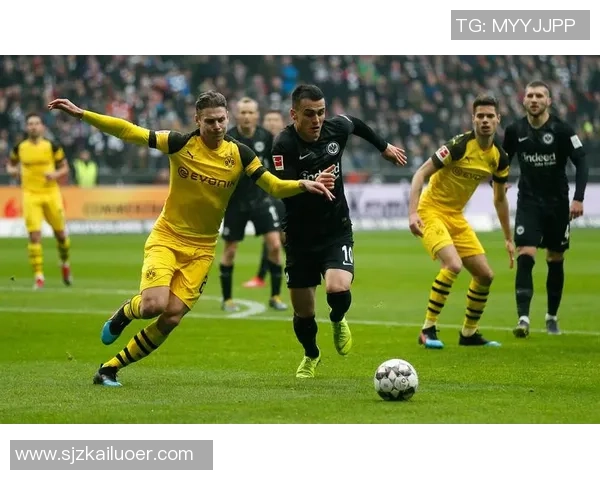 德甲激战汉诺威主场迎战多特蒙德争夺三分荣耀 德甲激战汉诺威主场迎战多特蒙德争夺三分荣耀