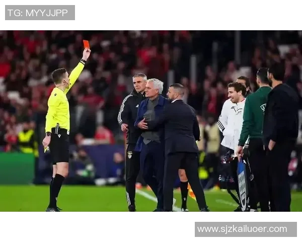 欧冠激战尤文图斯与皇家马德里巅峰对决引发球迷热议 欧冠激战尤文图斯与皇家马德里巅峰对决引发球迷热议