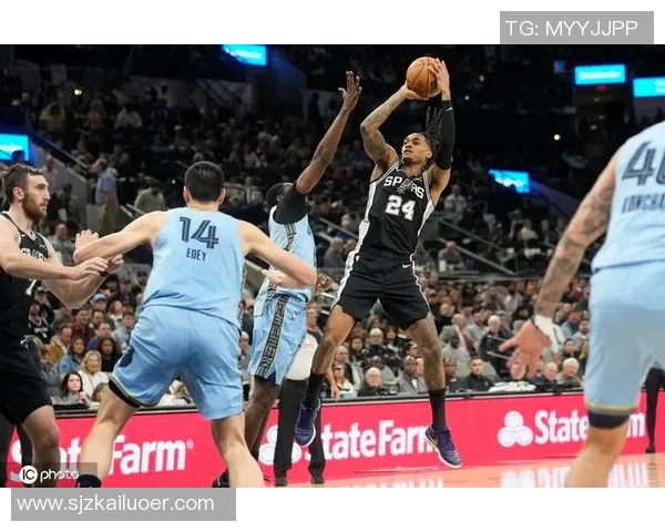 马刺与灰熊激战四月十六日季后赛精彩回顾与分析